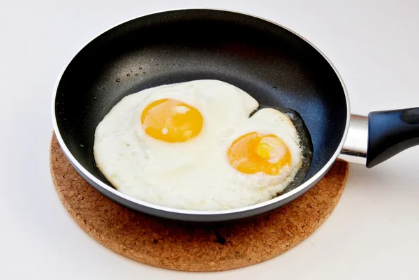 Sahanda yumurta — Stok fotoğraf