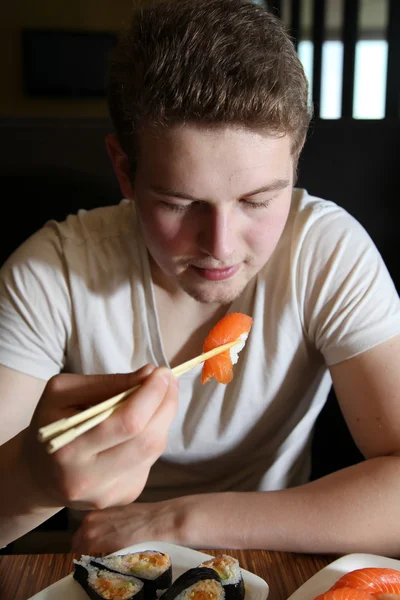 Eating Sushi — Stock Photo, Image