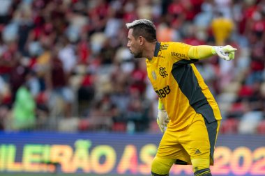 Rio, Brezilya - Ekim 03, 2021: Diego Alves, Maracana Stadyumu 'nda düzenlenen Brezilya Şampiyonası' nın 23. raunduna kadar Flamengo 3 - 0 Athletic-PR arasındaki maçta kaleci.