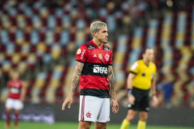 Rio, Brezilya - Ekim 03, 2021: Maracana Stadyumu 'nda düzenlenen Brezilya Şampiyonası' nın (serie A) 23. turunda Flamengo 3 - 0 Athletic-PR arasındaki maçta Pedro oyuncusu
