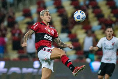 Rio, Brezilya - Ekim 03, 2021: Maracana Stadyumu 'nda düzenlenen Brezilya Şampiyonası' nın (serie A) 23. turunda Flamengo 3 - 0 Athletic-PR arasındaki maçta Pedro oyuncusu
