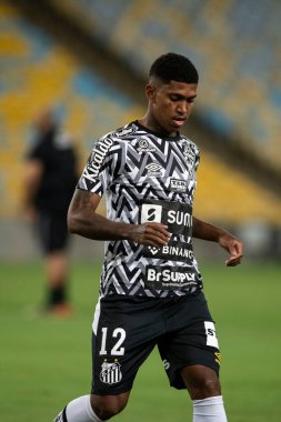 Rio, Brezilya - Aralık 06, 2021: Maracana Stadyumu 'nda oynanan Brezilya Şampiyonası' nın 37. turunda Flamengo 0-1 Santos arasındaki maçta Raniel oyuncusu