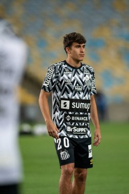 Rio, Brezilya - Aralık 06, 2021: Gabriel Pirani, Maracana Stadyumu 'nda düzenlenen Brezilya Şampiyonası' nda (serie A) 31.