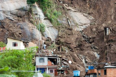 Nova Friburgo, Brezilya - 15 Ocak 2011: 2011 'de Rio de Janeiro eyaletinin dağlık bölgesinde aşırı yağmur nedeniyle meydana gelen doğal afet şehri harap etti.