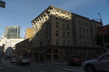 San Francisco, ABD 3 Haziran 2019: Amerikan şehrinin sokaklarında ve yamaçlarında hareketlilik