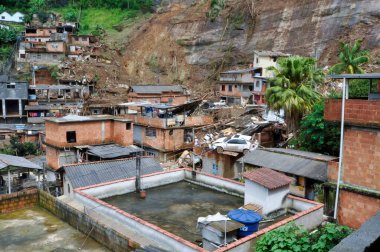 Nova Friburgo, Brezilya - 15 Ocak 2011: 2011 'de Rio de Janeiro eyaletinin dağlık bölgesinde aşırı yağmur nedeniyle meydana gelen doğal afet şehri harap etti.