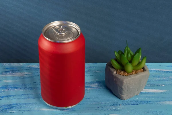 Red Soda Can Blue Background Shadow — Stock Photo, Image