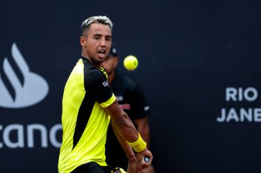 Rio, Brezilya - 13 Şubat 2022: Hugo Dellien (BOL), Rio Open 2022 'de oynanan eleme karşılaşmasında Miomir Kecmanoviç' e (SRB) karşı oynadı.
