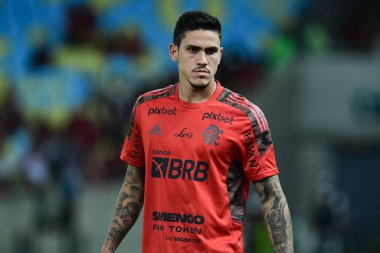 Rio, Brezilya - 12 Mart 2022: Maracana Stadyumu 'nda Carioca Şampiyonası' nın 10. raundunda Bangu ve Flamengo arasında oynanan maçta Pedro oyuncusu