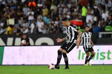 Rio, Brezilya - 21 Mart 2022: Luiz Fernando Nilton Santos Stadyumu 'nda oynanan Carioca Şampiyonası yarı final karşılaşmasında Botafogo ile Fluminense arasındaki maçta