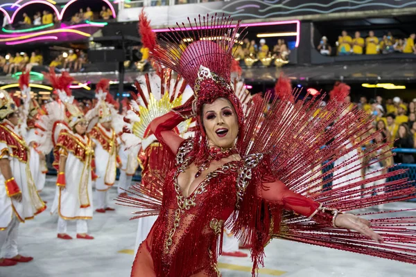 Rio, Brezilya - 20 Nisan 2022: Rio Karnavalı 'nda Unidos da Ponte, Marques de Sapucai Sambadrome, Rio de Janeiro / RJ.