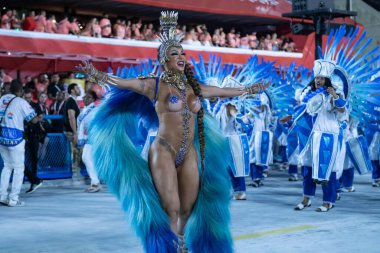 Rio, Brezilya - 21 Nisan 2022: Rio Karnavalı 'nda Samba Okulu Inocentes de Belford Roxo, Marques de Sapucai Sambadrome' da düzenlendi.