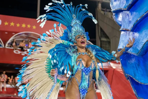 Rio, Brezilya - 21 Nisan 2022: Rio Karnavalı 'nda Samba School Academicos de Vigario Geral, Marques de Sapucai Sambadrome