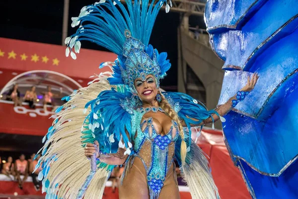 Rio, Brezilya - 21 Nisan 2022: Rio Karnavalı 'nda Samba School Academicos de Vigario Geral, Marques de Sapucai Sambadrome