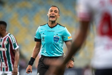 Rio, Brezilya - 26 Nisan 2022: Maracana Stadyumu 'nda düzenlenen Sudamerica Kupası' nda Fluminense-Union Santa Fe maçında Esteban Devekuşu (URU) teknik direktörü