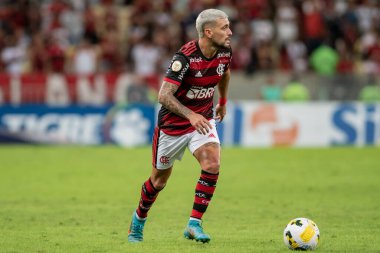 Rio, Brezilya - 21 Mayıs 2022: De Arrascaeta, Maracana Stadyumu 'nda düzenlenen Brezilya Şampiyonası' nın 7. raundunda Flamengo ile Goias arasındaki maçta oynadı.