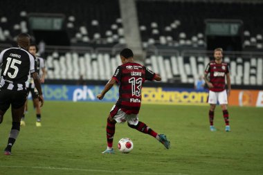 Rio, Brezilya - 23 Şubat 2022: Nilton Santos Stadyumu 'nda düzenlenen Carioca Şampiyonası' nda (Taca Guanabara) Botafogo 1 ile 3 Flamengo arasında oynanan maçta Lazaro oyuncusu