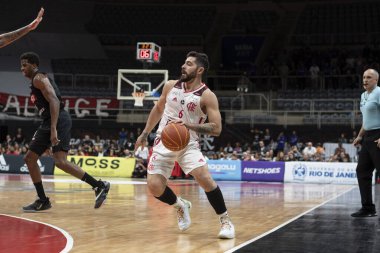 Rio, Brezilya - Haziran 04, 2022: Yeni Brezilya erkek basketbol maçında Franco Balbi (NBB), finallerin 3. maçı, Flamengo 81 'e karşı 75 Franca, Maracazinho Stadyumu' nda