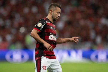 Rio, Brezilya - Haziran 05, 2022: Everton Ribeiro, Maracana Stadyumu 'nda düzenlenen Brezilya Şampiyonası' nın 9. raundunda Flamengo ve Fortaleza arasındaki maçta yer aldı.