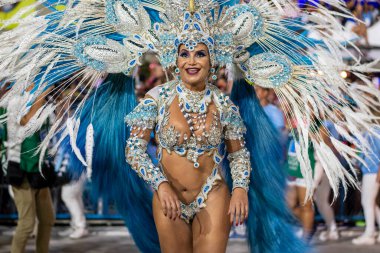 Rio, Brezilya - 22 Nisan 2022: Rio Karnavalı 'nda Samba Okulu Portela, Marques de Sapucai Sambadrome' da düzenlendi.