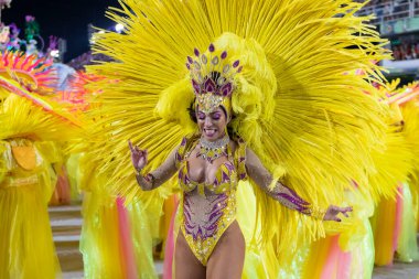 Rio, Brezilya - 22 Nisan 2022: Rio Karnavalı 'nda Samba Okul Mangueira, Marques de Sapucai Sambadrome' da düzenlendi