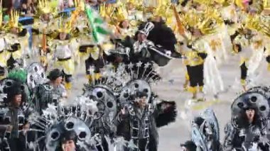 Rio, Brezilya - 21 Nisan 2022: Rio Karnavalı 'nda Samba Okul Akademisi Santa Cruz, Marques de Sapucai Sambadrome' da düzenlendi