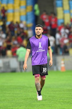 Rio, Brezilya - Temmuz 06, 2022: Rodrigo Urena Flamengo (BRA) - Tolima (ARG) maçında Libertadores Kupası 2022, Maracana Stadyumu 'nda oynanan turda