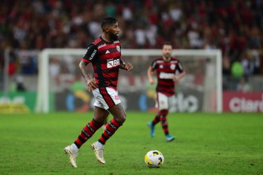 Rio, Brezilya - 13 Temmuz 2022: Maracana Stadyumu 'nda oynanan Brezilya Kupası çeyrek final karşılaşmasında Flamengo ve Atletico-MG arasındaki maçta Rodnei oyuncusu