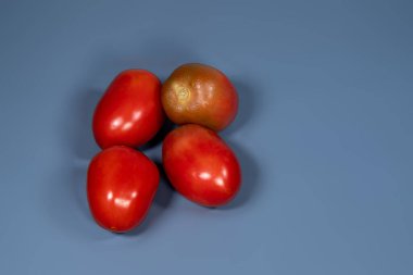 Domates - Brezilya temel gıda sepetinin 13 maddesini oluşturan ürünlerden biri.