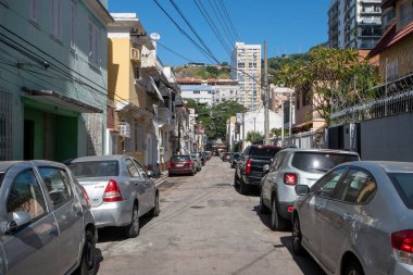 Rio, Brezilya - Temmuz 07, 2022: Rio de Janeiro şehir manzaraları, ev caddelerini gösteriyor