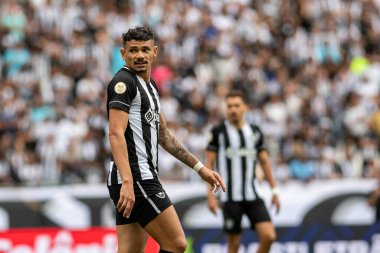 Rio, Brezilya - 20 Ağustos 2022: Botafogo ile Amerika MG 26. Brezilya Şampiyonası arasında Nilton Santos Stadyumu 'nda oynanan maçta Adryelson oyuncusu