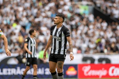Rio, Brezilya - 20 Ağustos 2022: Botafogo ile Amerika MG 26. Brezilya Şampiyonası arasında Nilton Santos Stadyumu 'nda oynanan maçta Adryelson oyuncusu