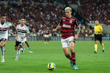 Rio, Brezilya - 14 Eylül 2022: Maracana Stadyumu 'nda oynanan Brezilya Kupası yarı final karşılaşmasında Flamengo ile Sao Paulo arasındaki maçta Pedro oyuncusu