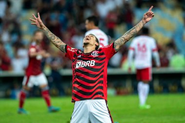 Rio, Brezilya - Ekim 01, 2022 - Maracana Stadyumu 'nda oynanan 29 rauntluk Brezilya Şampiyonası ile Flamengo-Bragantino maçında Pedro oyuncusu