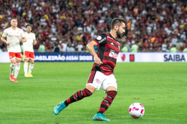 Rio, Brezilya - Ekim 05, 2022 - Everton Ribeiro, Maracana Stadyumu 'nda düzenlenen Brezilya Şampiyonası' nda Flamengo ve Internacional arasındaki maçta