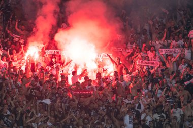 Rio, Brezilya - 19 Ekim 2022: Maracana Stadyumu 'nda oynanan Brezilya Kupası final maçında Flamengo ve Corinthians arasındaki maçta taraftarlar