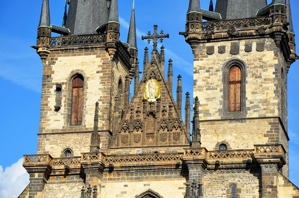 Tyn cathedral, gamla stans torg, Prags — Stockfoto