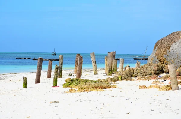 Eksotisk strand i Nungwi, Zanzibar – stockfoto