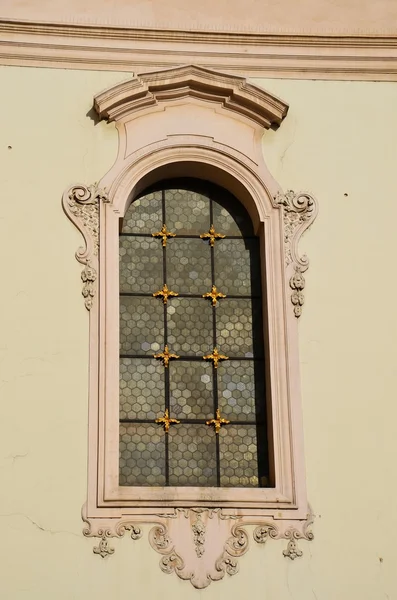 Détail de la fenêtre de l'église, Prague — Photo