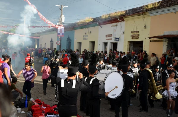 Colonial town Suchitoto and its people, El Salvador — Stock Photo, Image