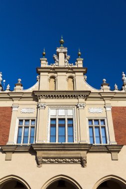 Ana Pazar Meydanı ile Polonya Krakov içinde Rönesans sukiennice görünümünü