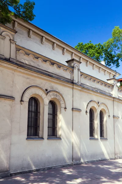 IleMiodowa sokak üzerinde Polonya krakow bölgesinin kazimierz sinagoga Tempel — Stok fotoğraf