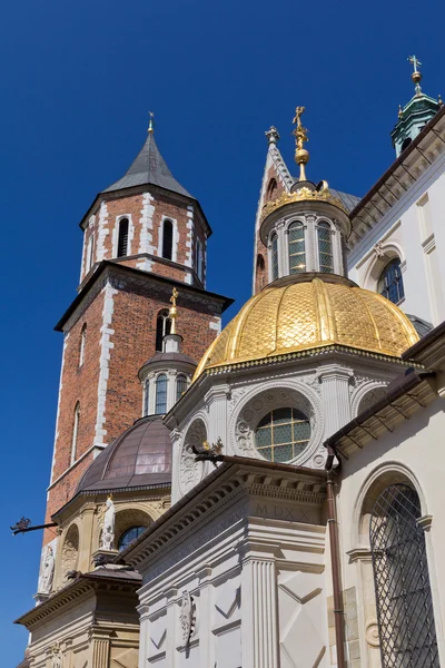 Wawel cathedral on wawel hill in old town of cracow in poland — Stock Photo, Image