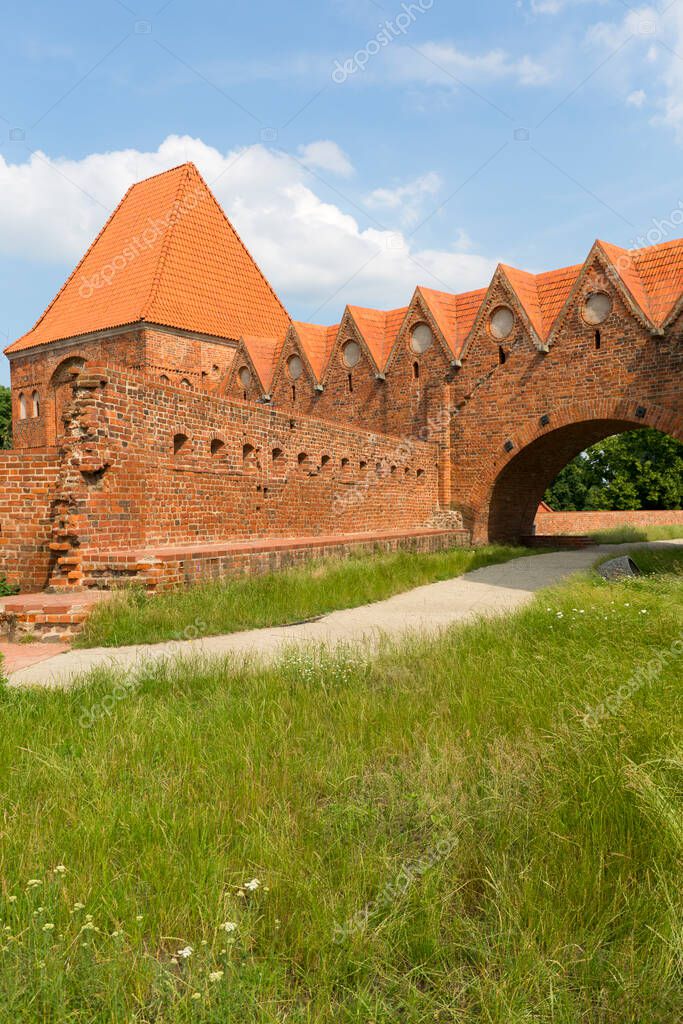 Torun, Polonia 26 de junio de 2020 Ruinas del gótico castillo