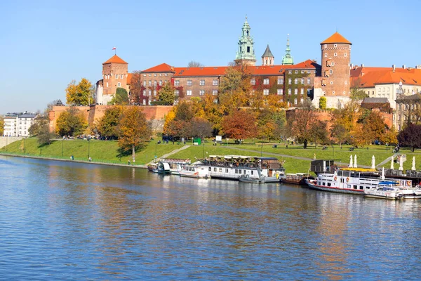 Krakow Poland October 2021 Wawel Royal Castle View Side Wisla — Stock Photo, Image