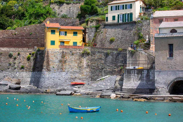 Vernazza Cinque Terre Italia Mayo 2019 Vista Sobre Bahía Agua — Foto de Stock