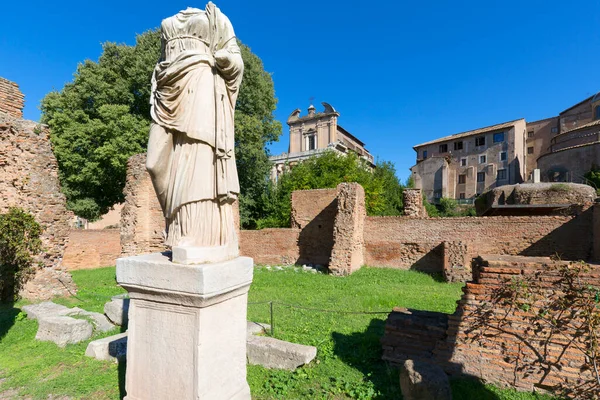 Forum Romanum View Ruins Several Important Ancient Buildings Statue Headless — ストック写真