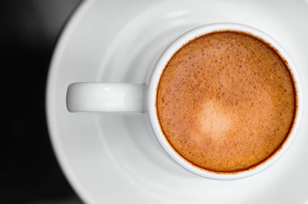 Macro close up studio shot of a cup of espresso coffee — Stock Photo, Image