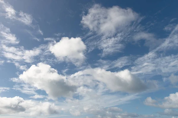 Sky Blue Clouds Nobody Fresh Air Bright Heaven Scene — Stock Photo, Image