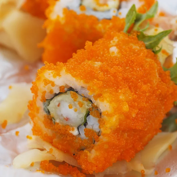 Nahaufnahme Sushi, japanisches Essen. — Stockfoto